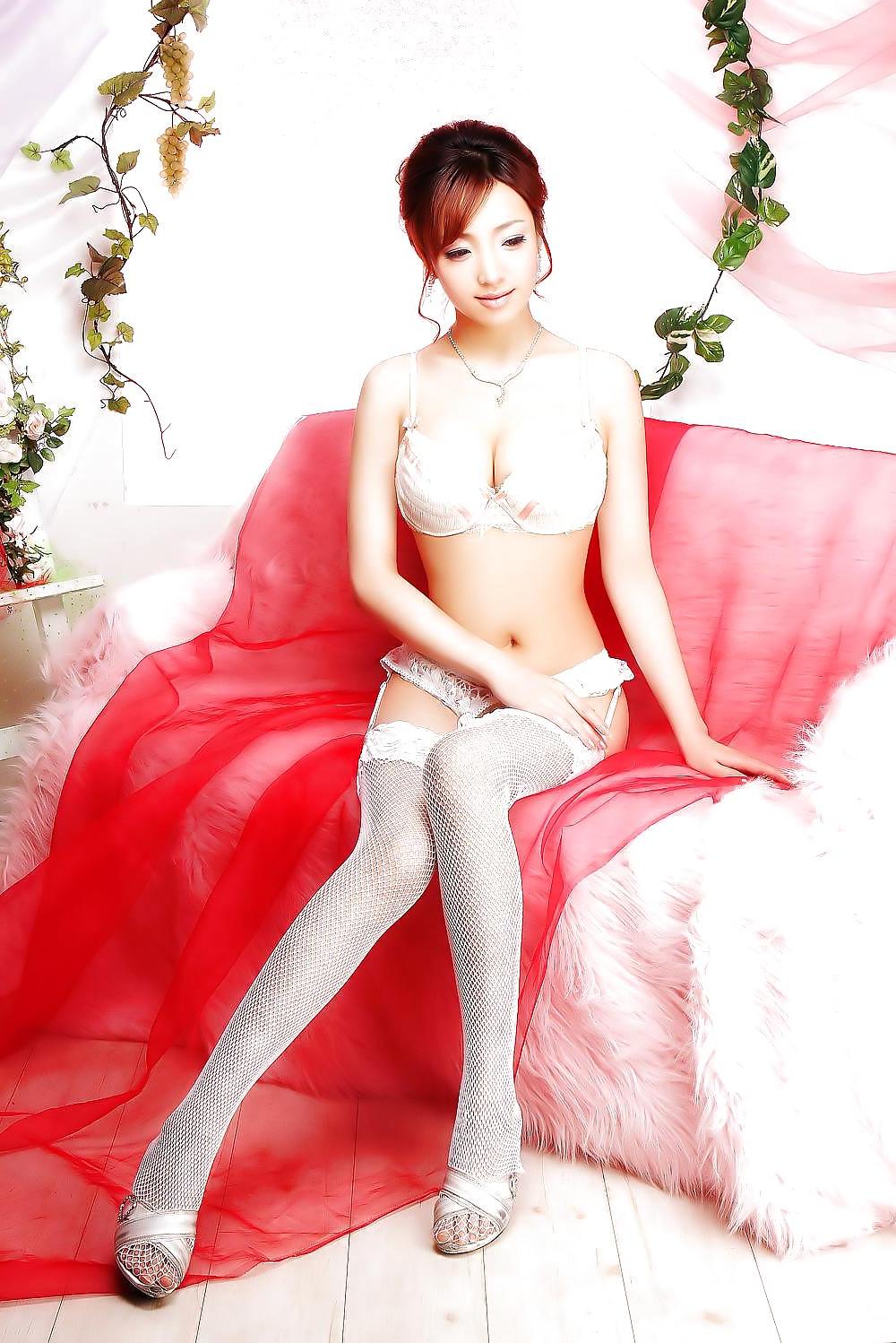 25P Korean Japanese girls 19