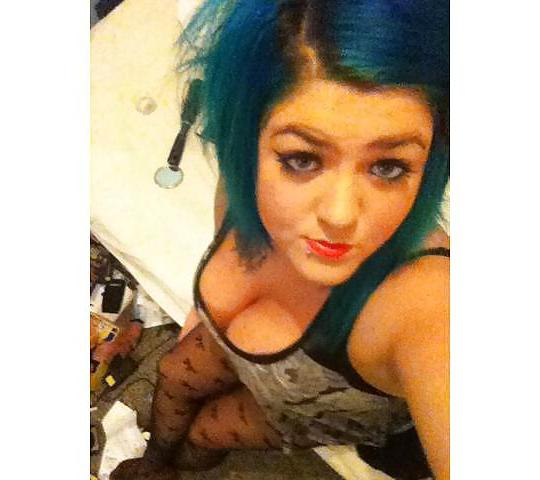 25P Some Cleavage shots