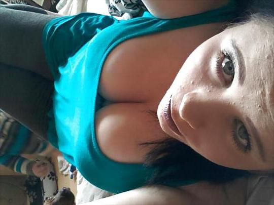 25P Some Cleavage shots