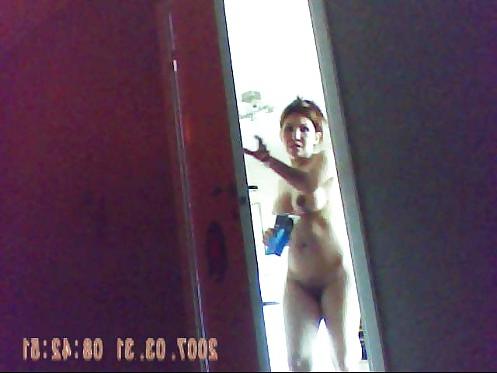 9P Shower girl
