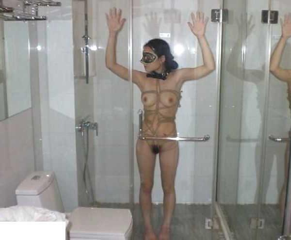 11P Asian milf is slave