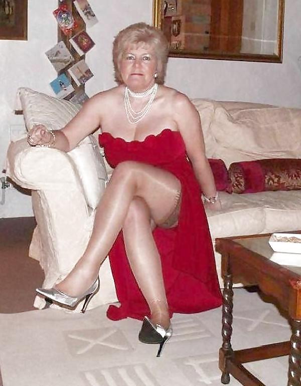 25P Classy Granny