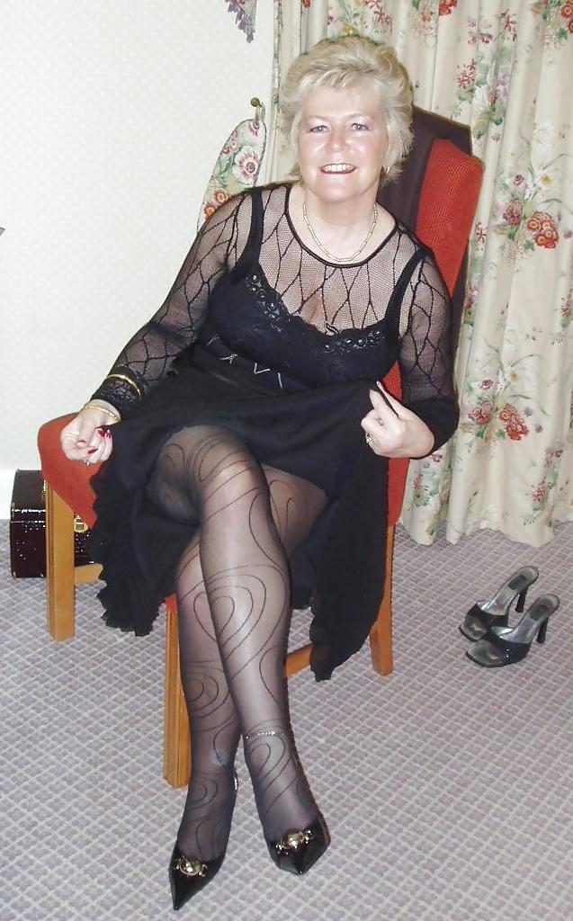 25P Classy Granny