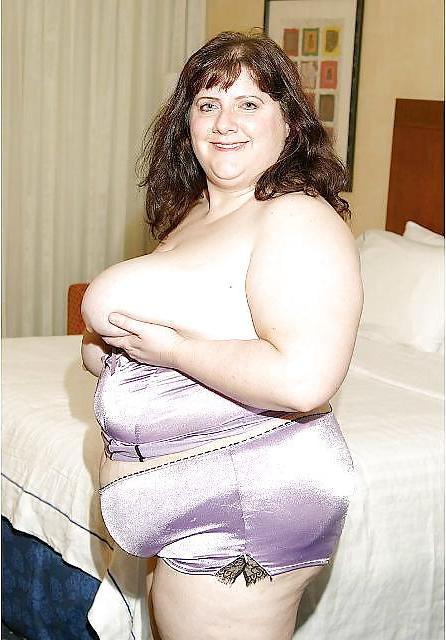 12P Mature fat ass give the