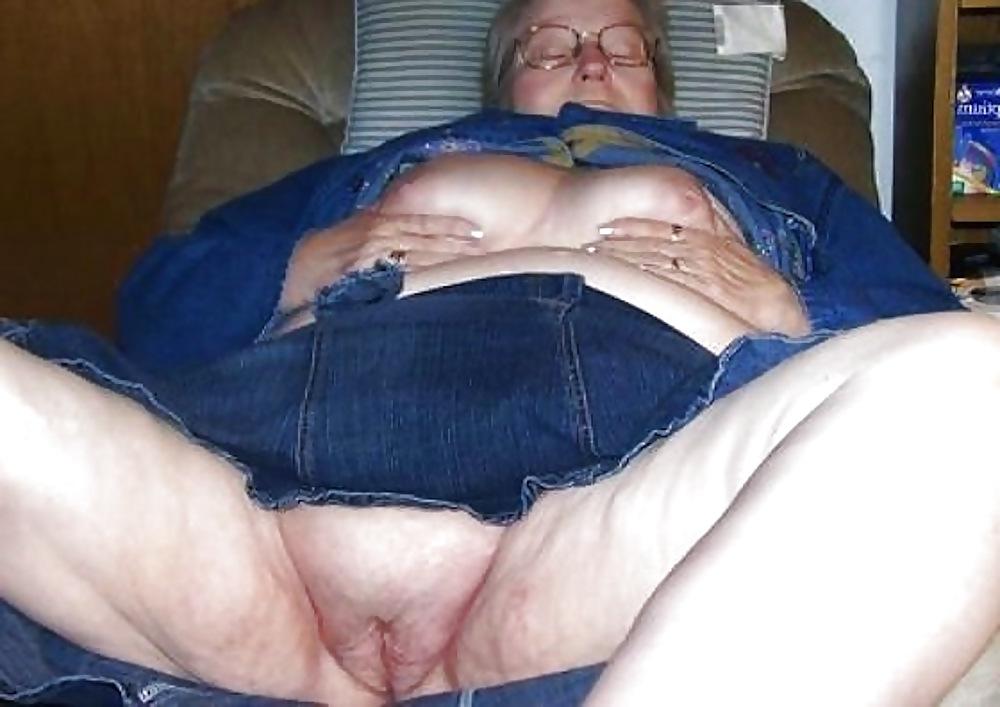 25P Grannies BBW Matures #55