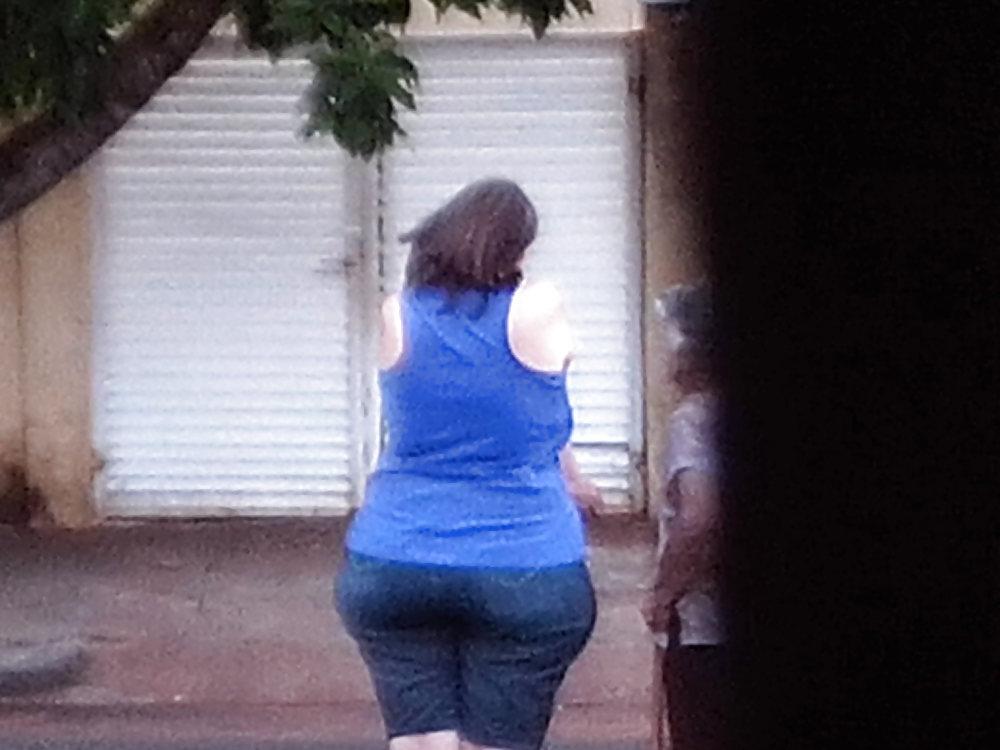 15P Bbw from the backside