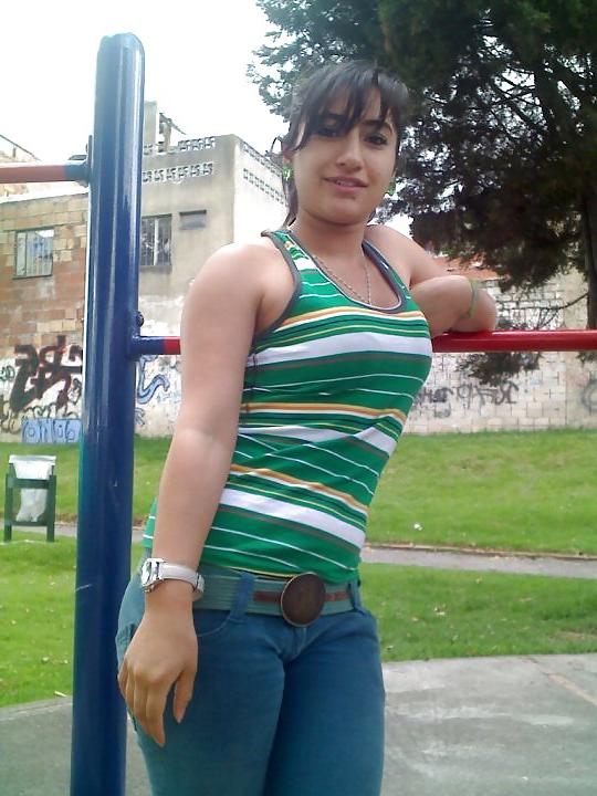 5P Turkish girl: aycan