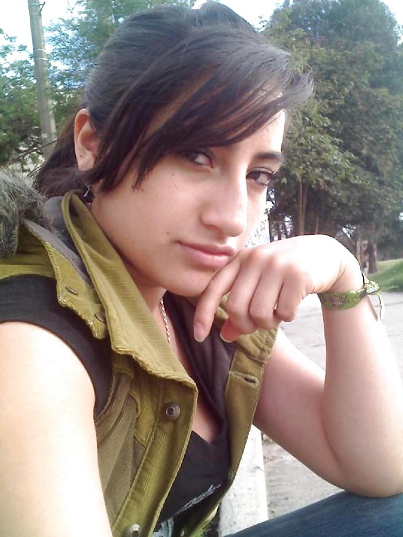 5P Turkish girl: aycan