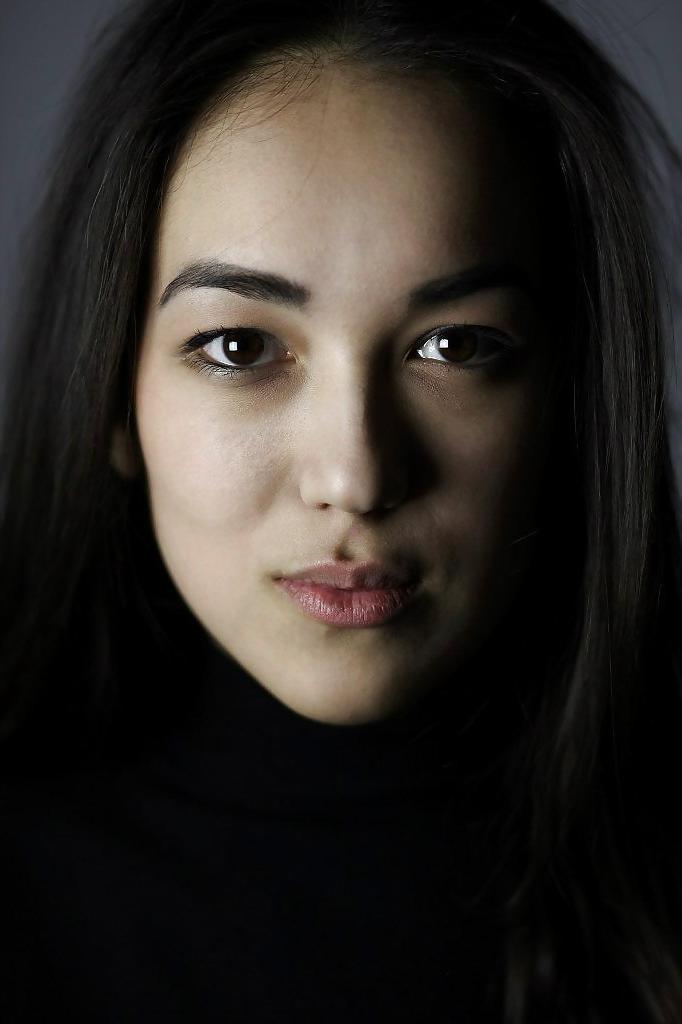 25P Asian kazakh beauty