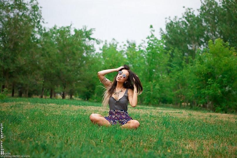 25P Asian kazakh beauty