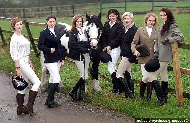 8P Riding wear