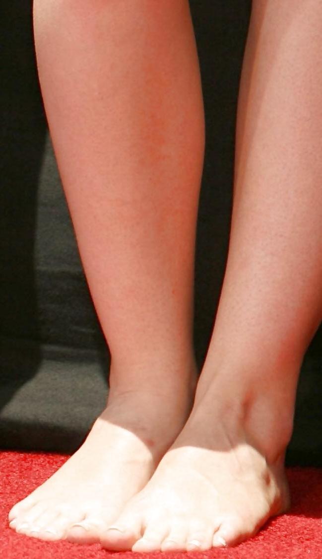 12P Emma Watson Feet
