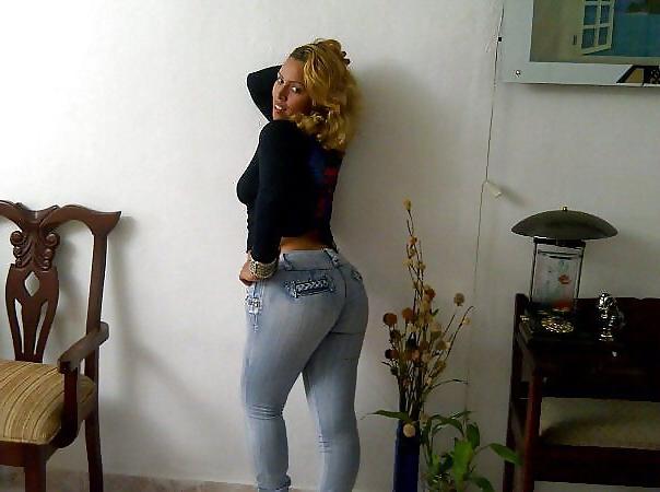 25P Arab-Turkish HOT ASS