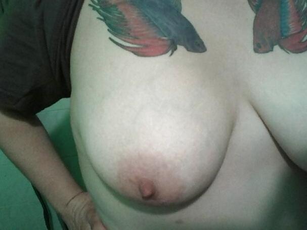 16P Girls showing cleavage