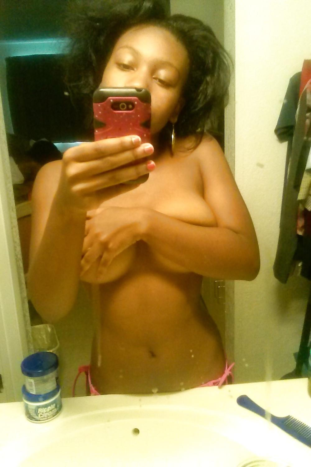 13P Black Girl Selfshot