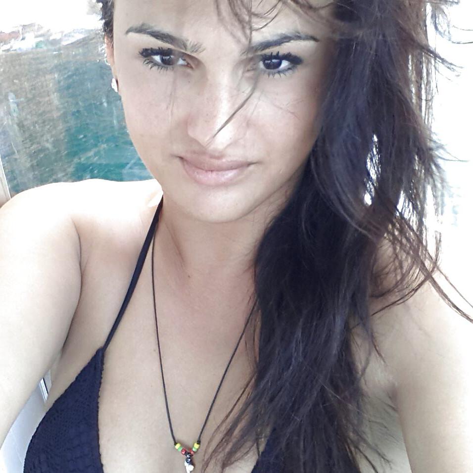 25P Turkish Amazing Shemale Babe(I want her)