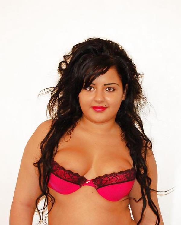 11P Turkish slut wife from France