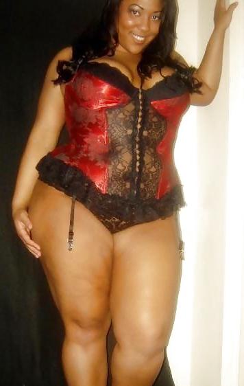 25P ALL KINDS OF MATURE BLACK WOMEN PT.43
