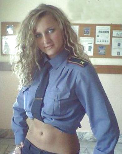 10P Women in uniform