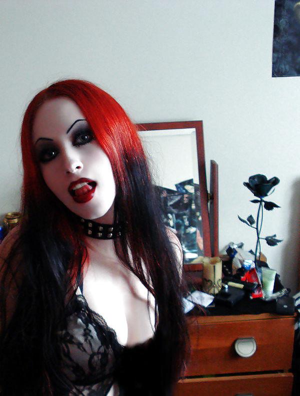 25P Gothic III