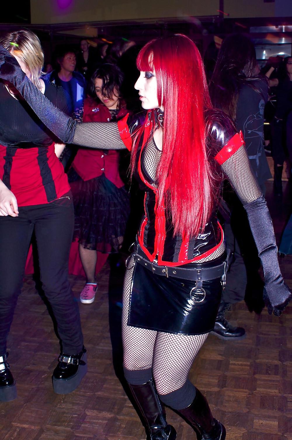25P Gothic III