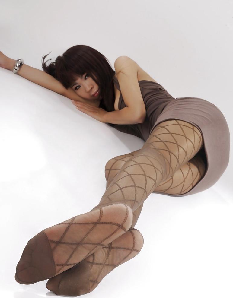 25P Asian Nylon Feet 5