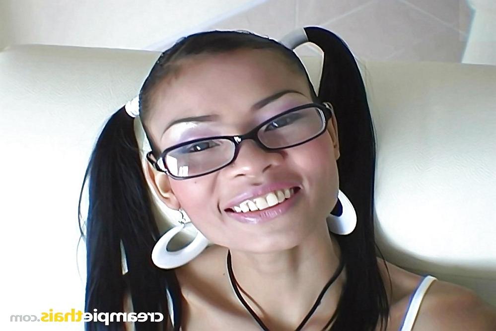 25P Hot Asian Pussy