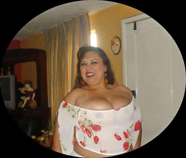 16P Arab bbw