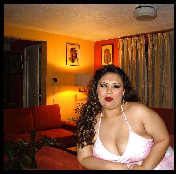 16P Arab bbw