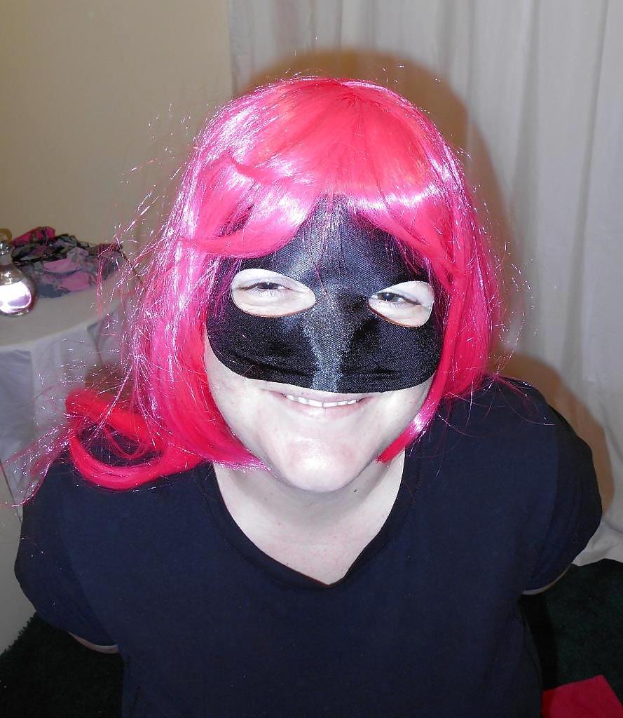 6P Giving a facial to my friend Jane