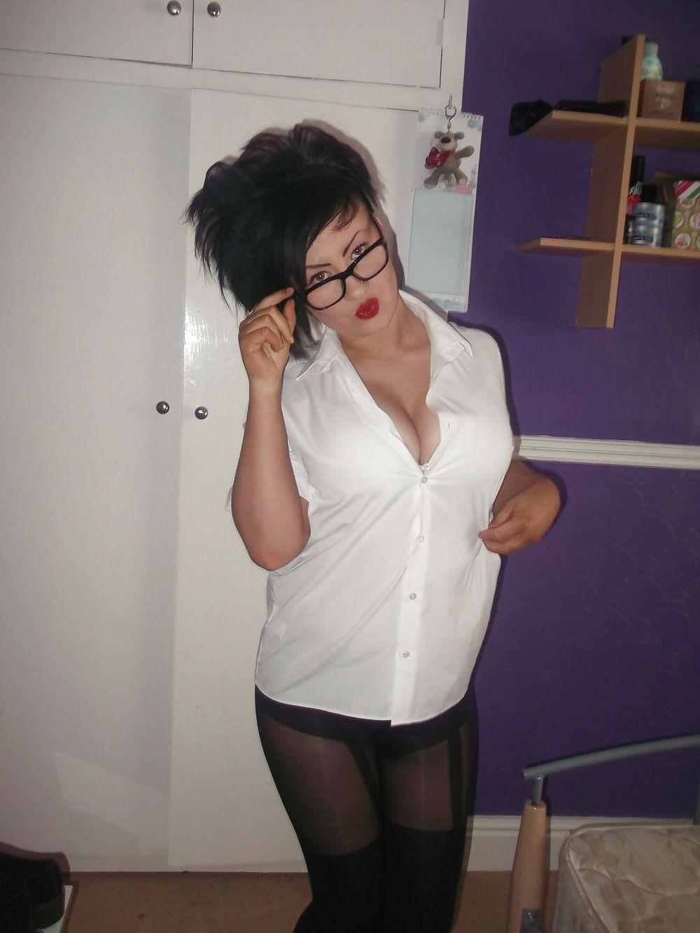 11P British Debbie & Julie 2