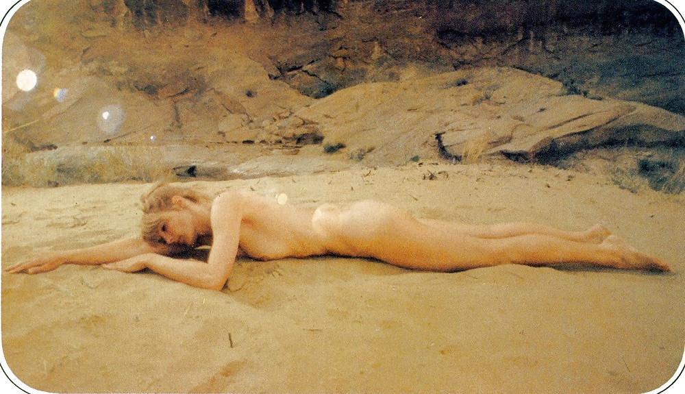 10P Linda-Evans - Retro