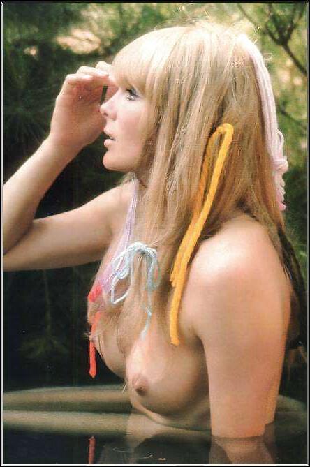 10P Linda-Evans - Retro