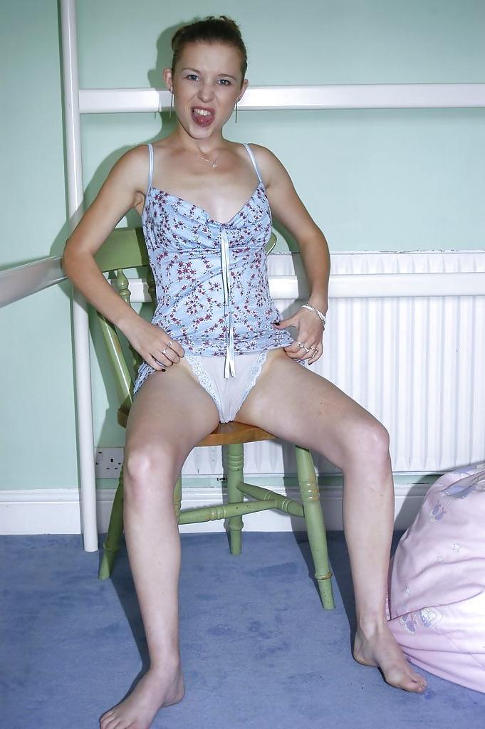 25P British girl Katie