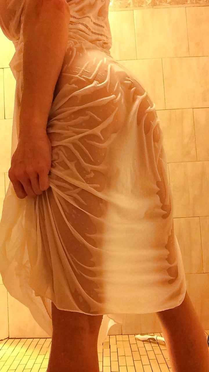 10P MILF Shower With Clothes