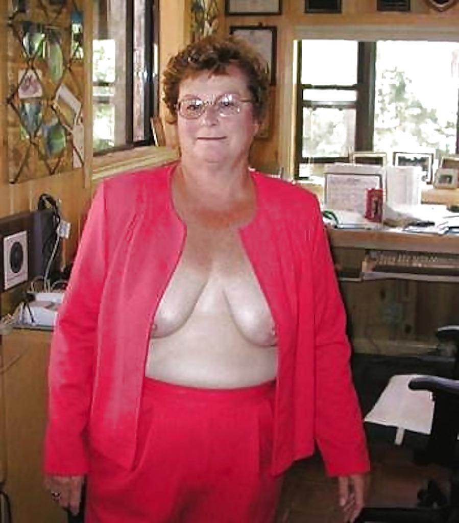 25P Grannies BBW Matures #44