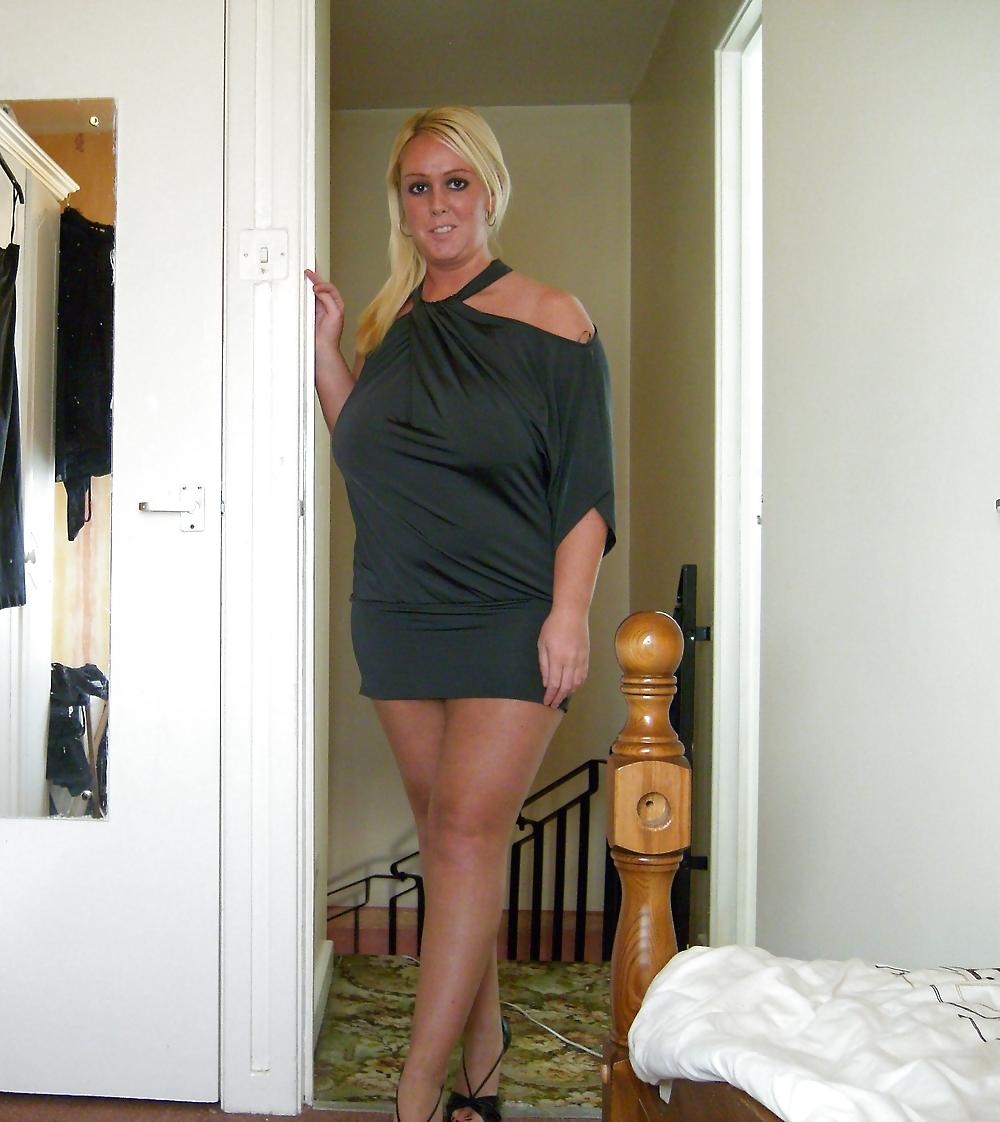 19P Blond British Chubby GF