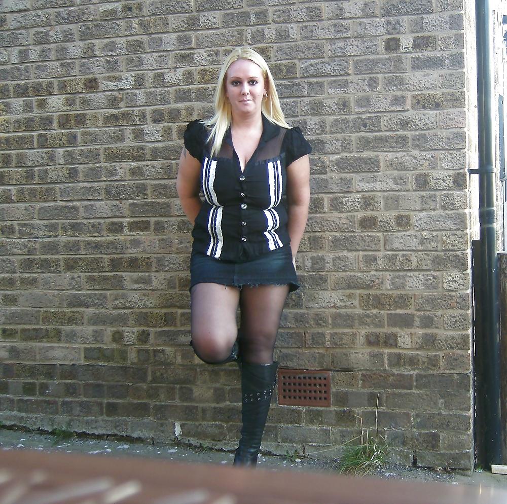 19P Blond British Chubby GF