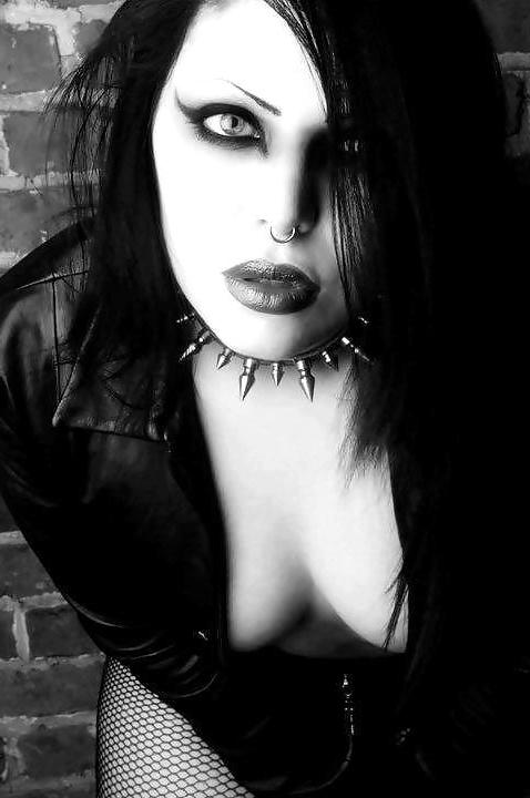 25P Fetisch und Gothic