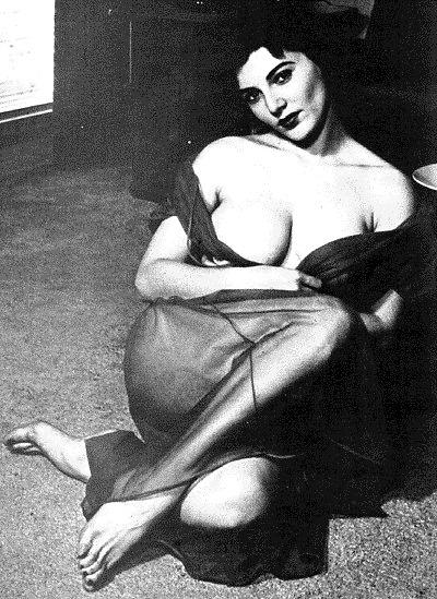 18P Retro Playboy Girls