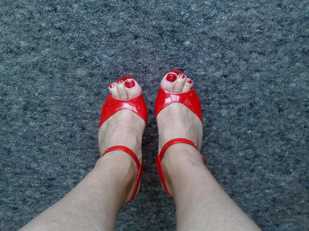 14P Sexy heels, feet and a little bit of cock