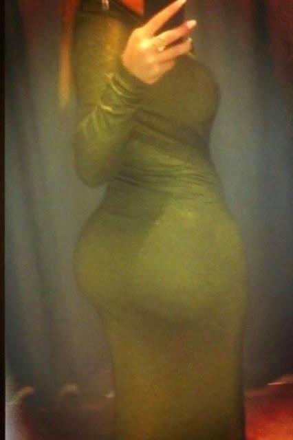 9P Arab Golf Girl