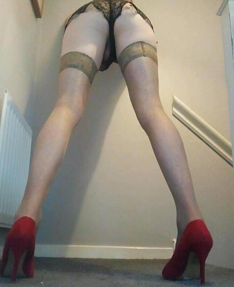 6P Red heels nude stockings