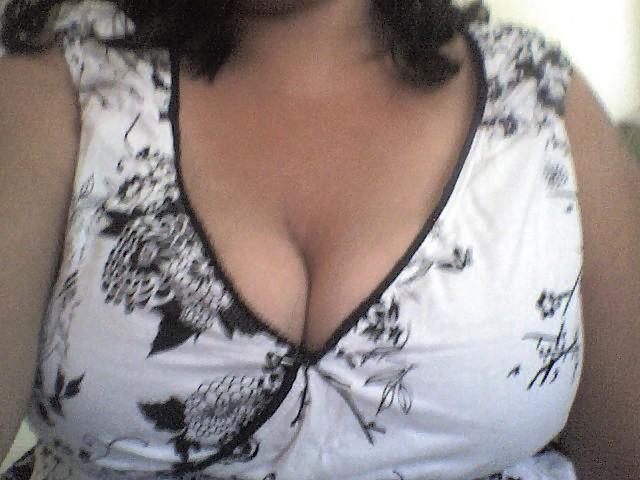 11P Latina BBW