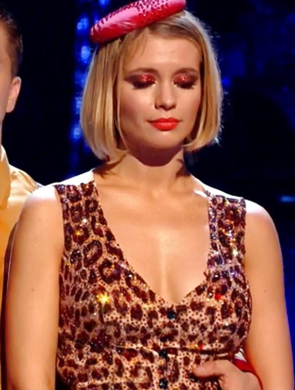 25P Rachel Riley Strictly Cum Dancing