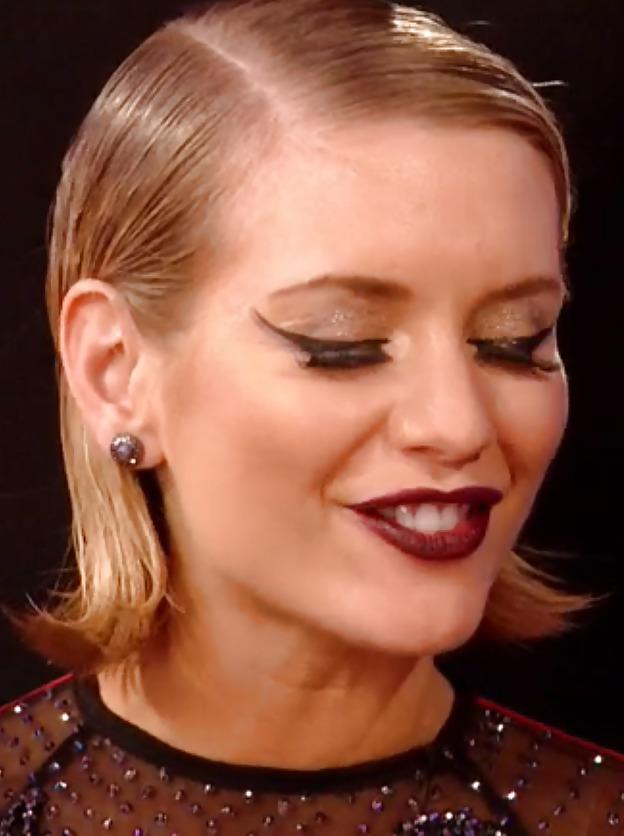 25P Rachel Riley Strictly Cum Dancing