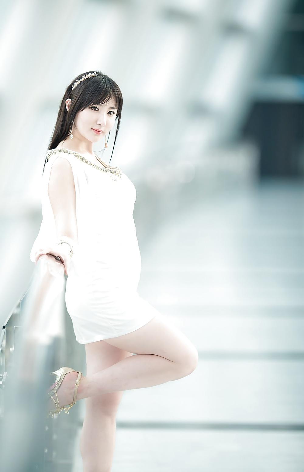 25P Gorgeous Korean Yeon Da Bin