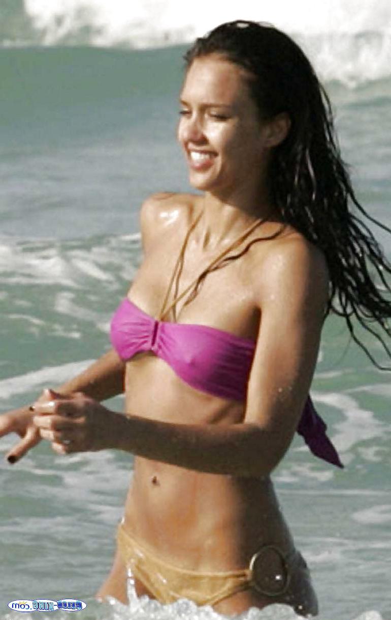 25P Female Celebs - Jessica Alba - Classic 2 of 2
