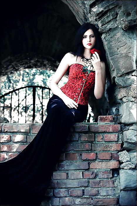 25P Gothic beauties 02