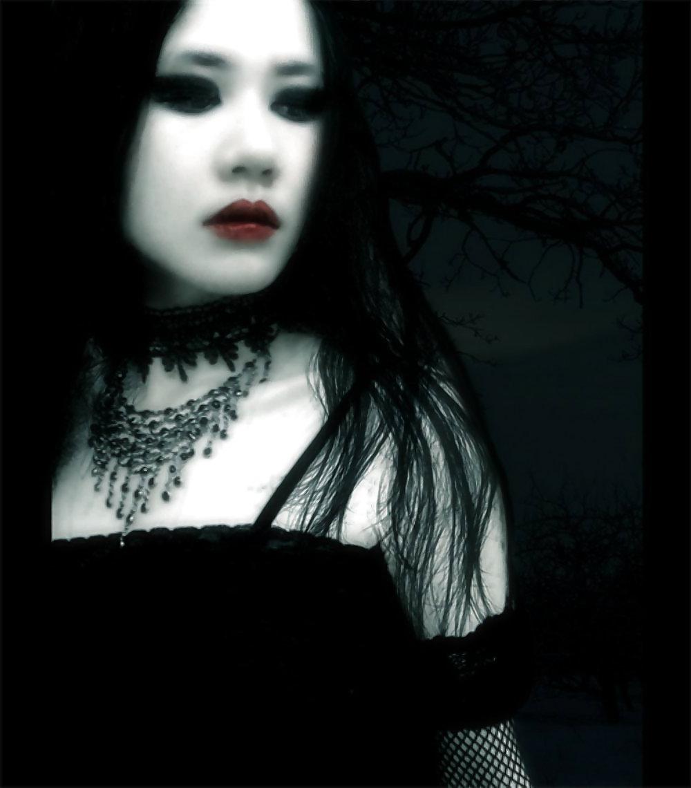 25P Gothic beauties 02